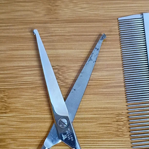 Professional Grooming Scissors and Comb Set - Silver - Picture 3 of 11